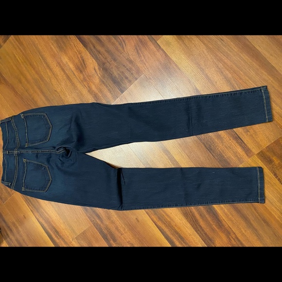 Fashion Nove size 5 (W26) never worn jeans - Picture 2 of 8